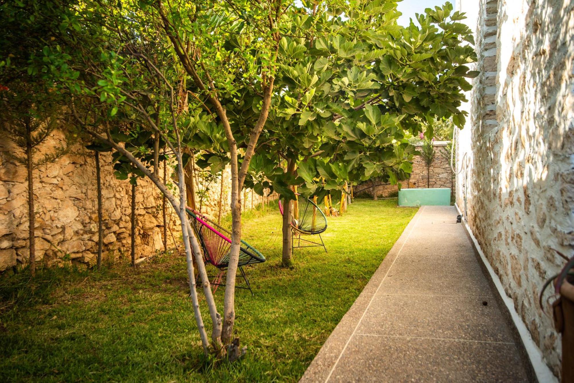 Villa Les Jardins Fleuris 4 Bedrooms Suvayr Dış mekan fotoğraf