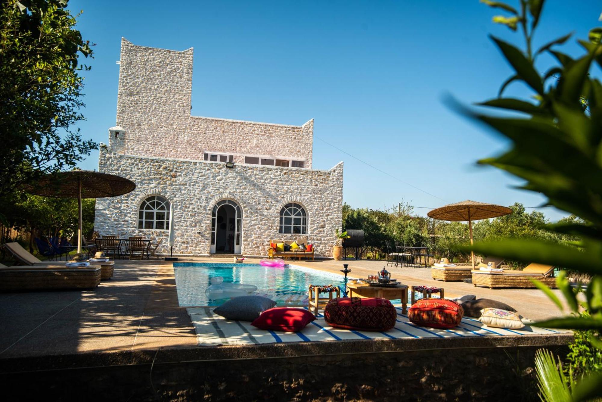 Villa Les Jardins Fleuris 4 Bedrooms Suvayr Dış mekan fotoğraf