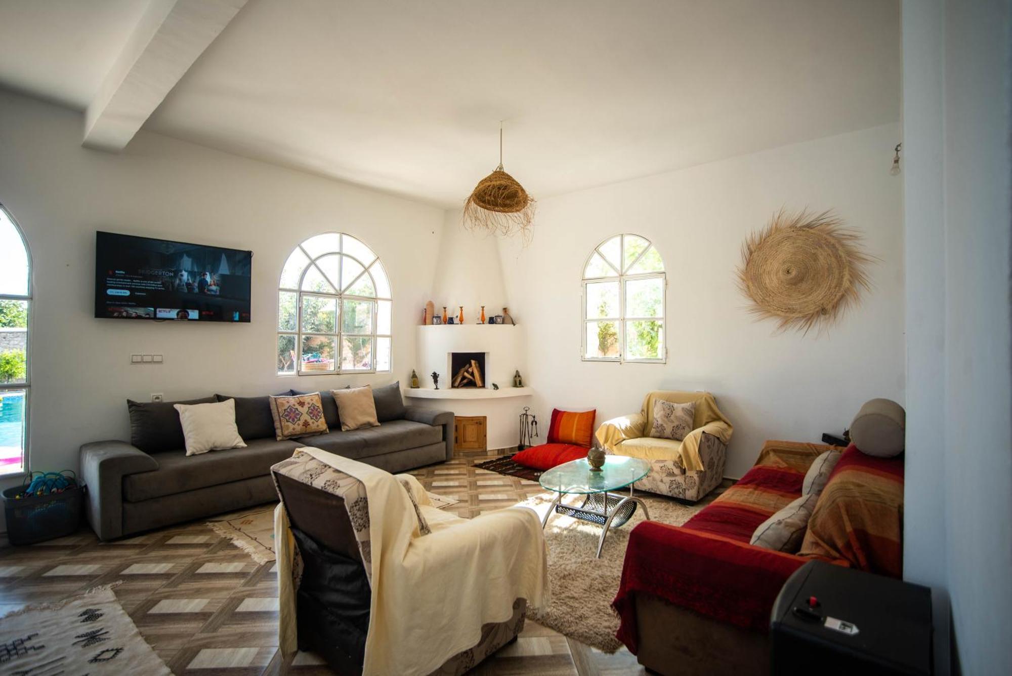 Villa Les Jardins Fleuris 4 Bedrooms Suvayr Dış mekan fotoğraf