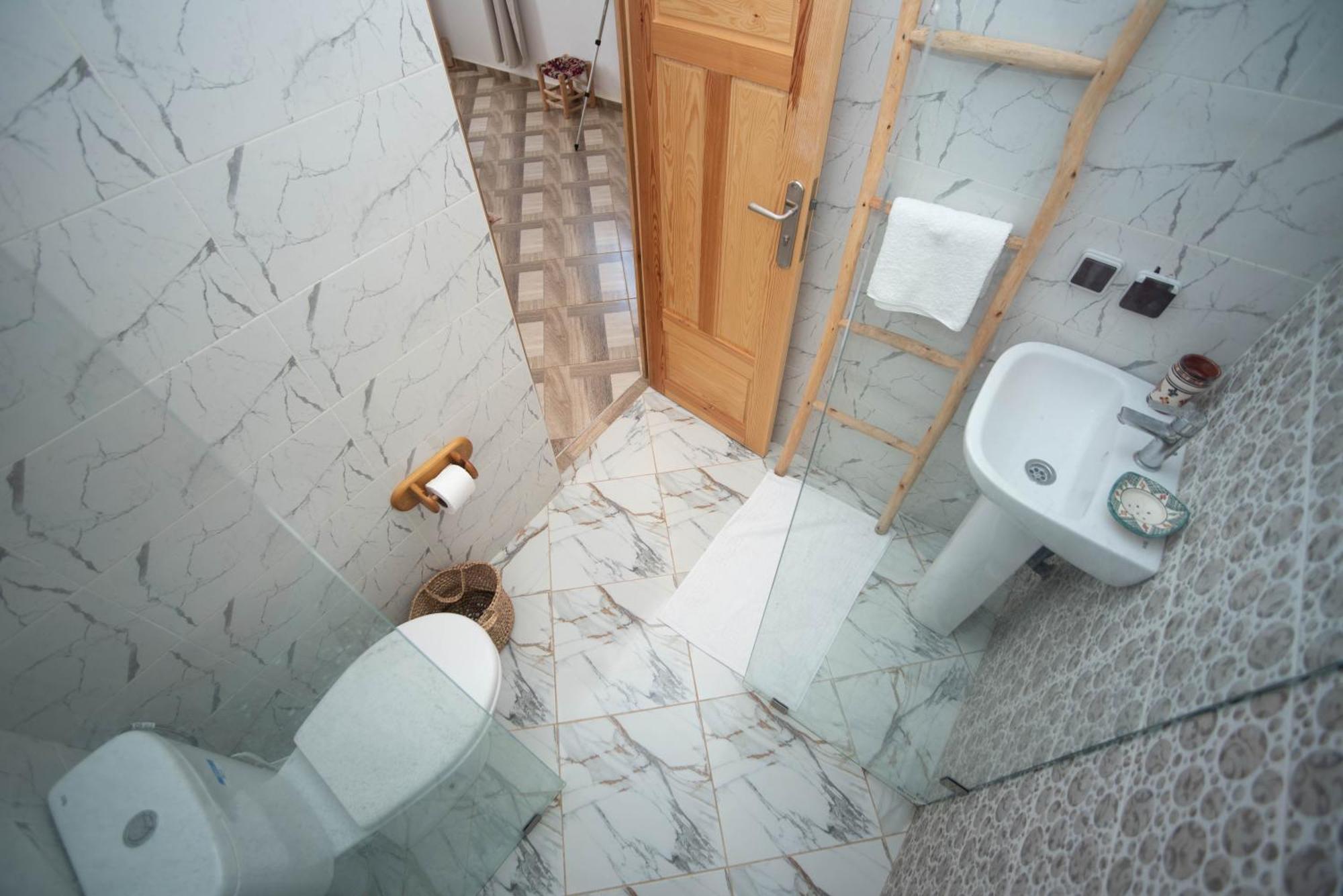 Villa Les Jardins Fleuris 4 Bedrooms Suvayr Dış mekan fotoğraf
