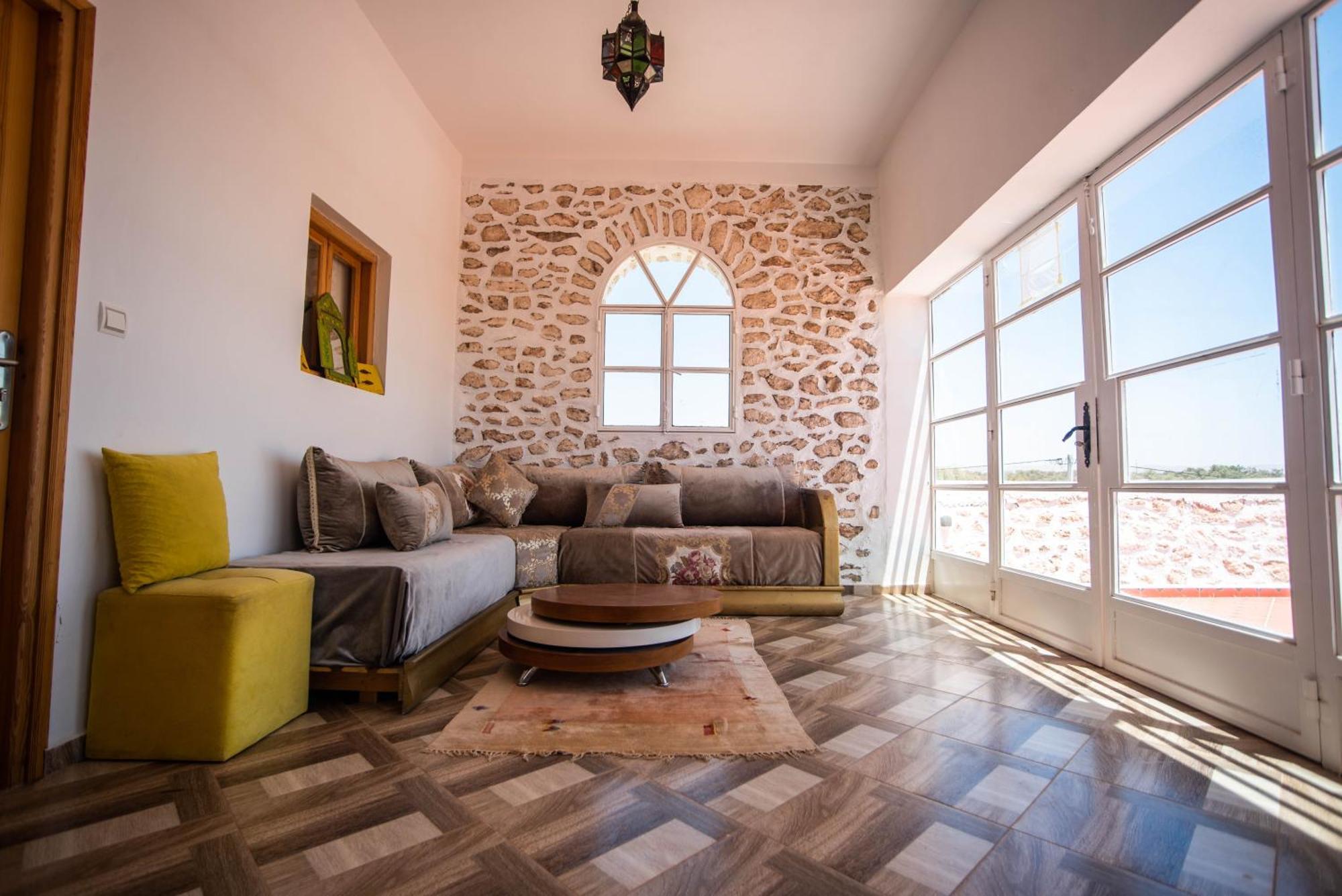 Villa Les Jardins Fleuris 4 Bedrooms Suvayr Dış mekan fotoğraf