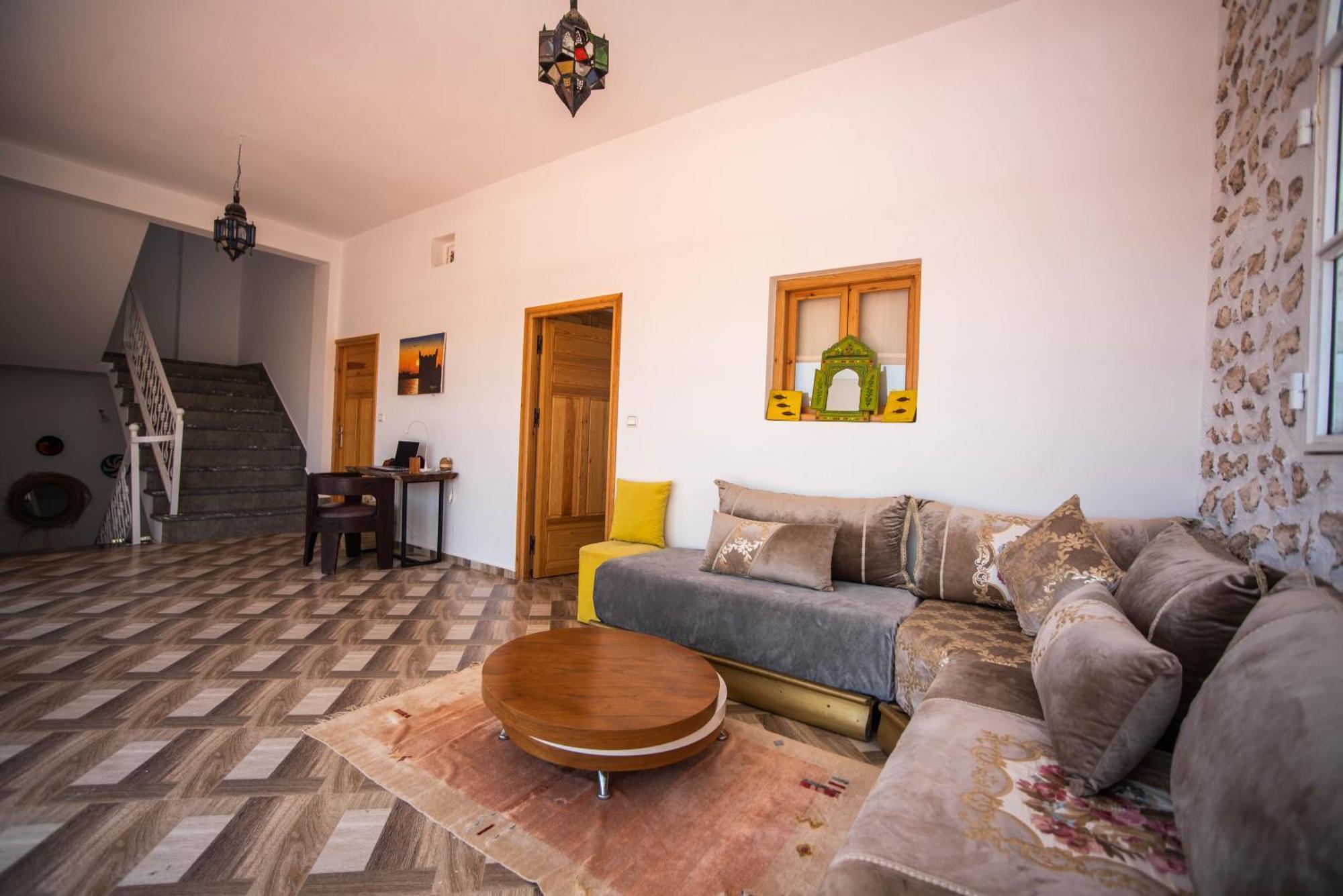 Villa Les Jardins Fleuris 4 Bedrooms Suvayr Dış mekan fotoğraf