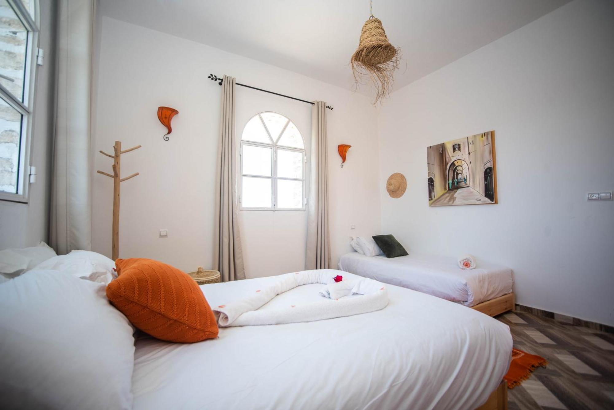 Villa Les Jardins Fleuris 4 Bedrooms Suvayr Dış mekan fotoğraf