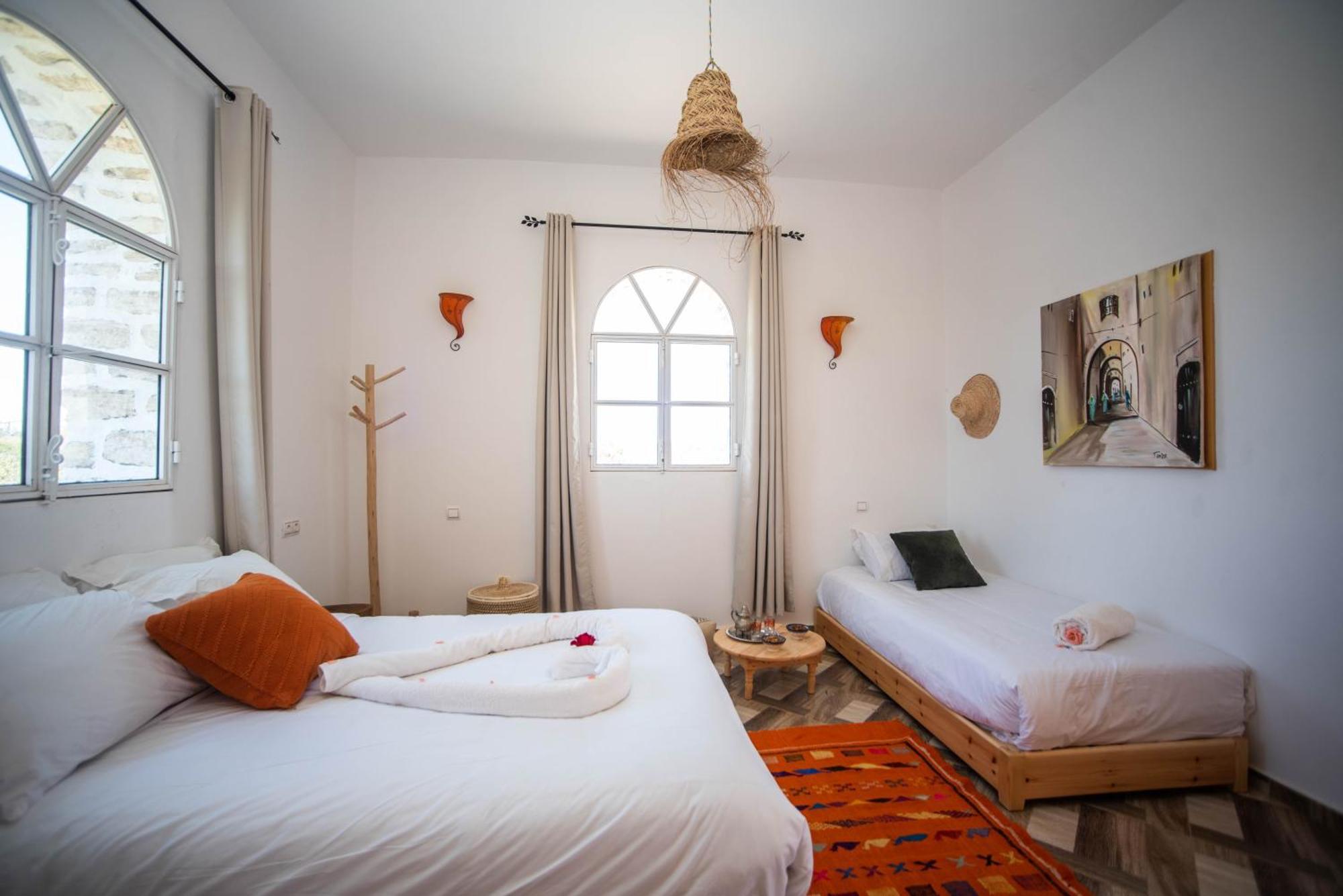 Villa Les Jardins Fleuris 4 Bedrooms Suvayr Dış mekan fotoğraf